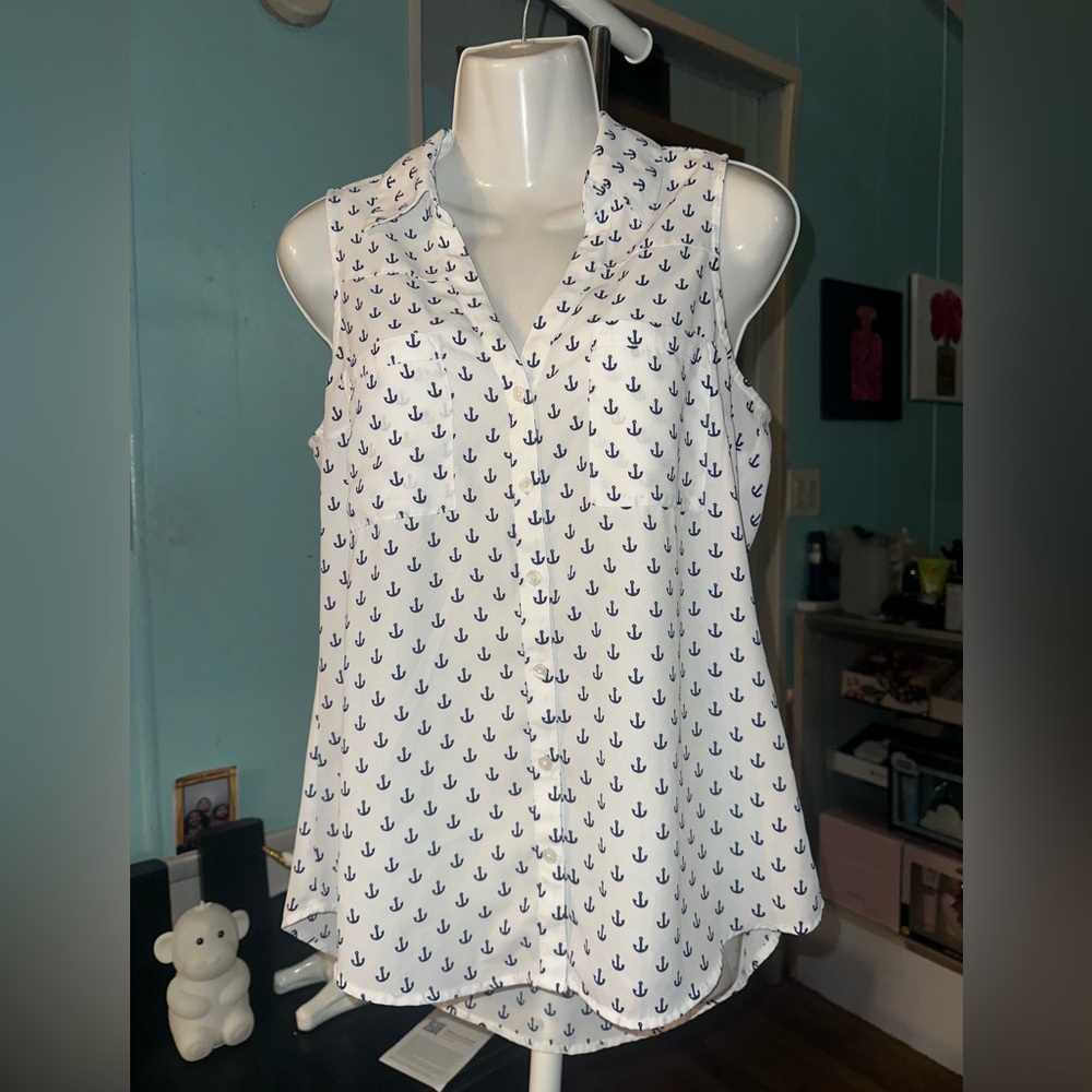 Express White Sleeveless Button-Front Anchor Print Top